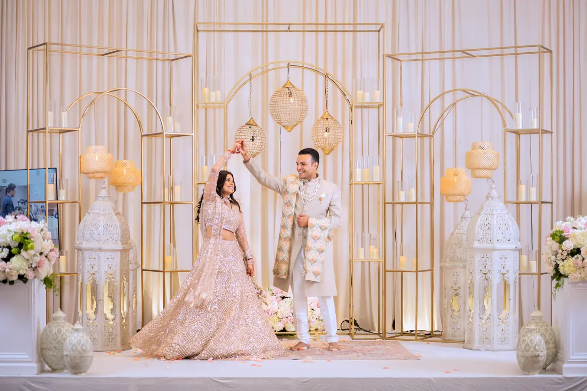 A gold-lantern reception stage, set and waiting