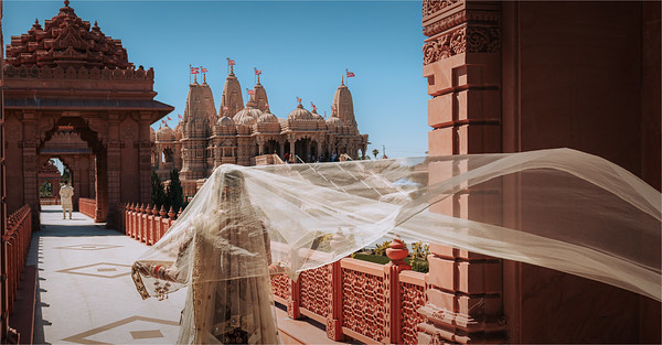 The veil sweeps across the temple walk