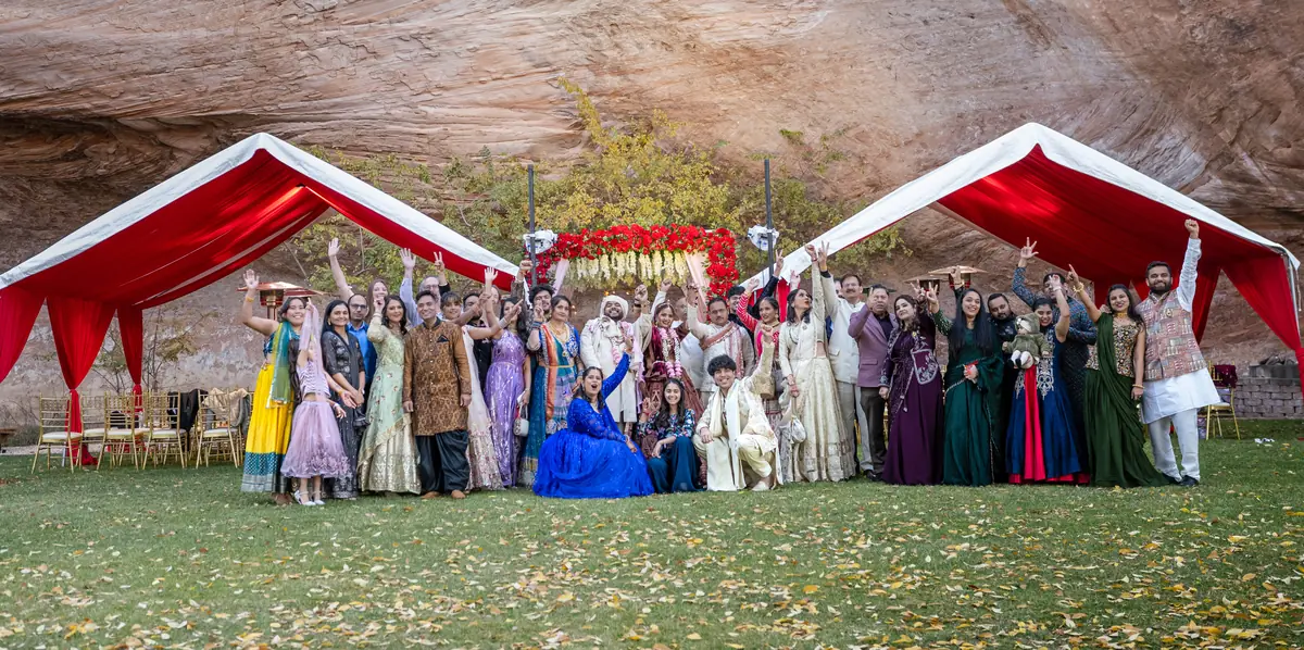 The whole party under the pavilions